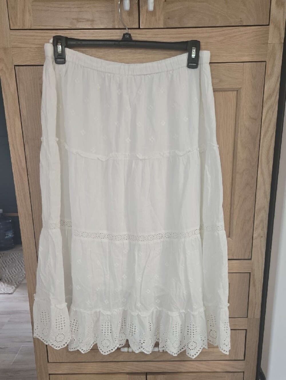 Cynthia Rowley White Tiered Eyelet Maxi Skirt - Picture 5 of 6